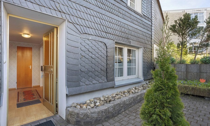 Brilon Apartment | Apartment 'Alwine Schulte' with Wi-Fi
