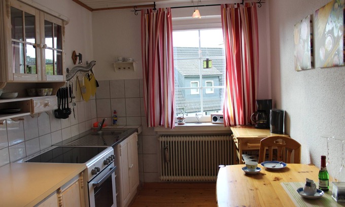 Kickenbach Apartment | Apartment 'An Der Hundem 1' with Wi-Fi