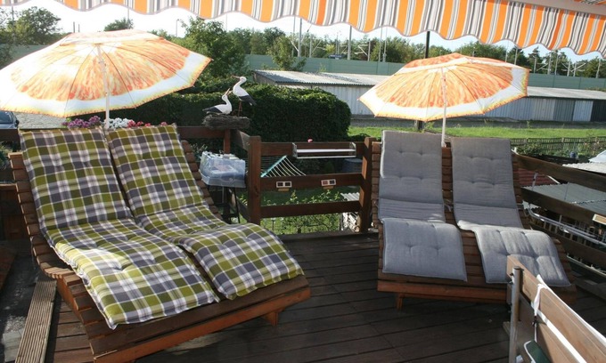 Boehlen Apartment | Apartment 'Annett' with Balcony and Wi-Fi