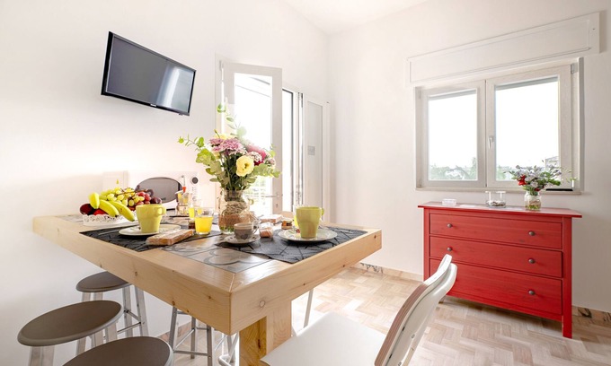 Uggiano la Chiesa House | Apartment 'Appartament Toto' with Private Terrace, Wi-Fi and Air Conditioning