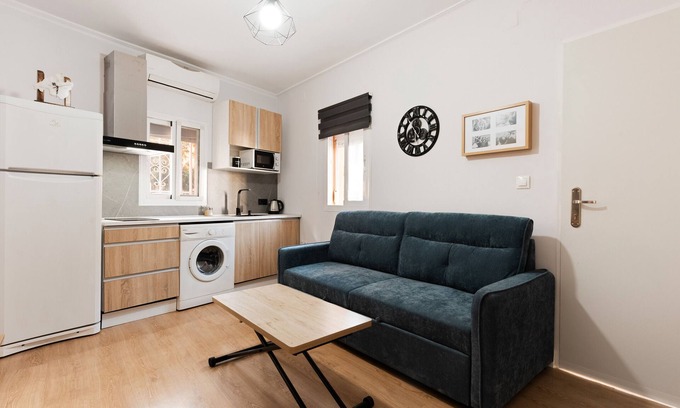 Ciudad Jardin Apartment | Apartment 'Auromar 1' with Wi-Fi and Air Conditioning