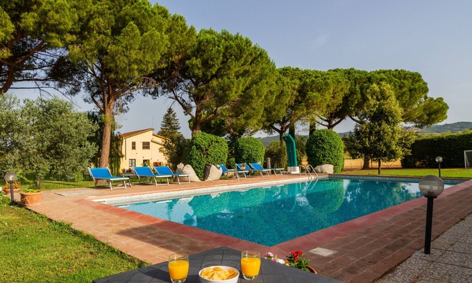 Roccastrada Other | Apartment "Aurora" with Garden, Shared Pool & Wi-Fi