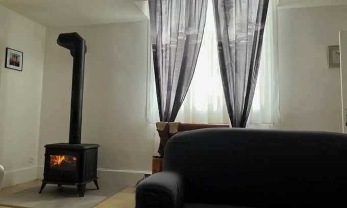 Celles-sur-Plaine Apartment | Apartment "Avec Terrasse Privative" with Wi-Fi