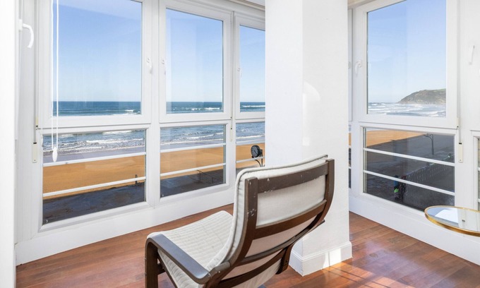Zarautz Apartment | Apartment Bañeru 3-3 - First line of beach - Zarautz