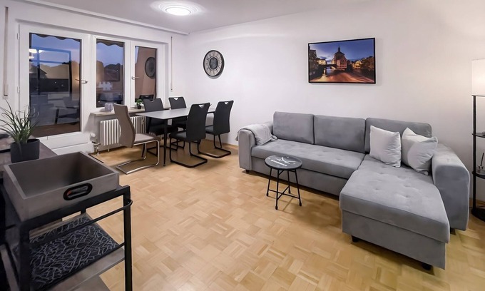 Bamberg Apartment | Apartment 'Bamberg Burgblick' with Balcony and Wi-Fi