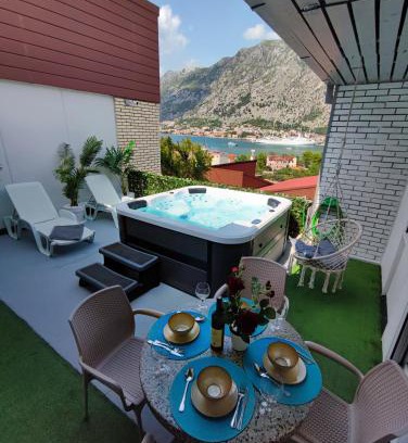 Skaljari Apartment | Apartment Barba View