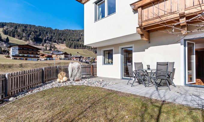 Oberau Wildschonau Apartment | Apartment 'Bergschatz' with Mountain View, Private Terrace and Wi-Fi