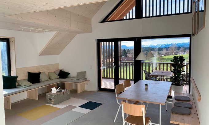 Sigmarszell Apartment | Apartment 'Blanc' with Mountain View, Balcony and Wi-Fi
