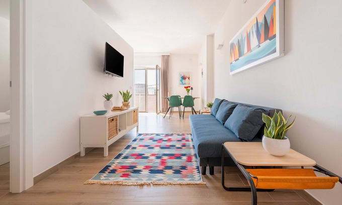 Castri di Lecce Apartment | Apartment 'Blue Suite' with Shared Terrace, Wi-Fi and Air Conditioning