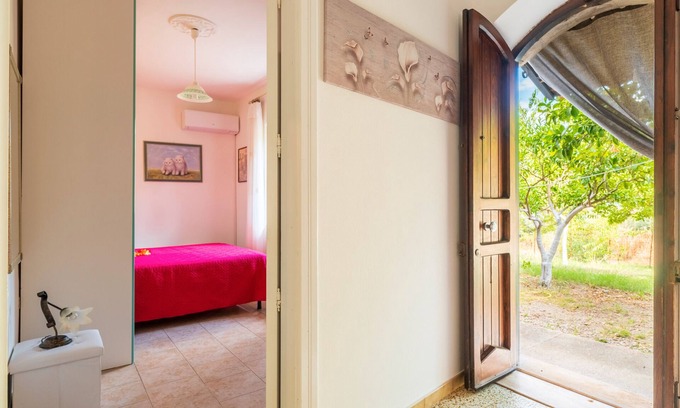 Tertenia Apartment | Apartment 'Brandino Pani' with Shared Garden, Wi-Fi and Air Conditioning