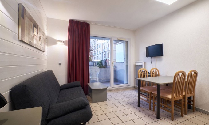 Allevard Apartment | Apartment 'Bulle Enchantée Lac Et Montagne' with Shared Pool, Balcony and Wi-Fi