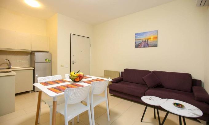 Gjirokaster Apartment | Apartment by the Beach in Albania