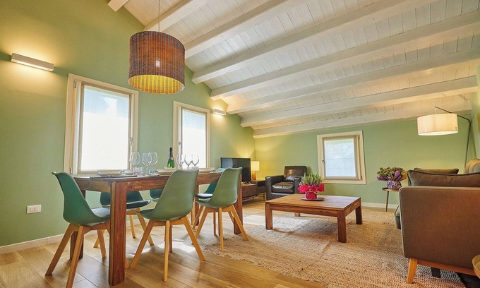 Latisana Apartment | Apartment 'Ca' Marano Green' with Shared Pool, Wi-Fi and Air Conditioning