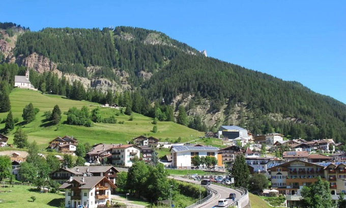 Vigo di Fassa Apartment | Apartment 'Casa Delmarco' with Private Terrace and Private Garden