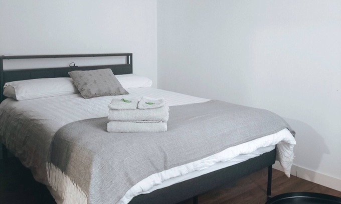 Bellegarde-sur-Valserine Apartment | Apartment 'Cecile' with Mountain View, Private Garden and Wi-Fi