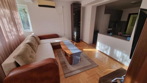 Kisela Voda Apartment | Apartment Chalovski