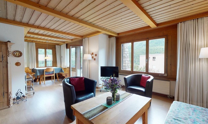 Sankt Moritz-Bad Apartment | Apartment Chavallera 36 - 2.5-Room Apartment Near the Ski Slope in St. Moritz