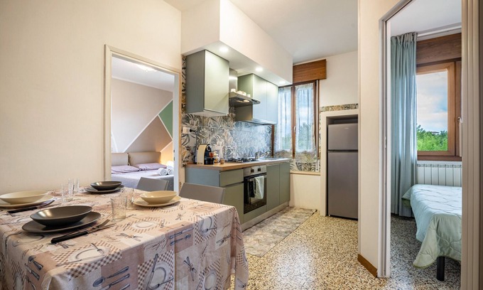 San Briccio Apartment | Apartment 'Corina Cavallino Treporti' with Shared Garden, Wi-Fi and Air Conditioning