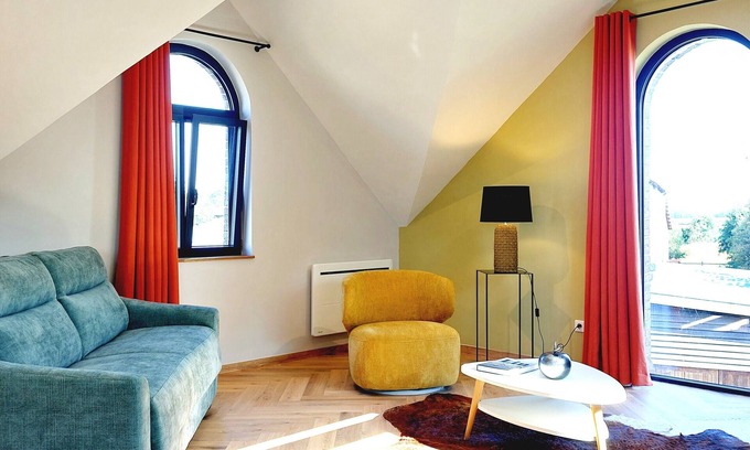 Belmesnil Apartment | Apartment-Comfort-Ensuite with Bath-Countryside view