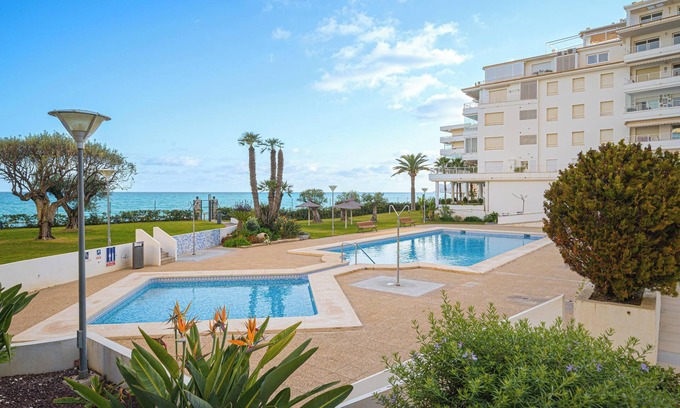 Altea Apartment | Apartment Costa Bella close to the Beach with Shared Pool & Wi-Fi