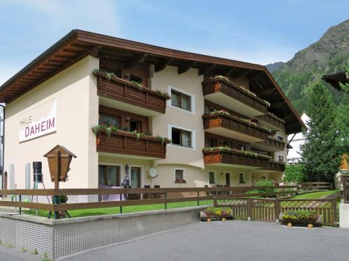 Plangeross Apartment | Apartment Daheim – Wildspitz by Interhome