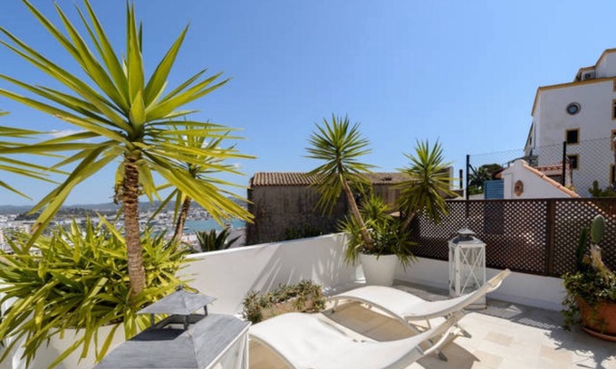 Ibiza City Centre Apartment | Apartment 'Dalt Vila' with Sea View, Wi-Fi and Air Conditioning