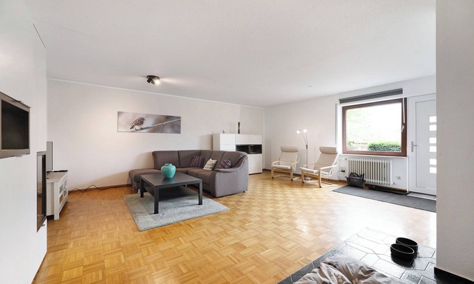 Riol Apartment | Apartment 'Das Spatzennest' with private terrace and meadow in a quiet location
