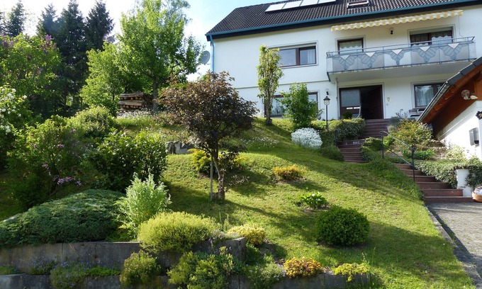 Leinstetten Apartment | Apartment in a quiet, sunny location with a fantastic view
