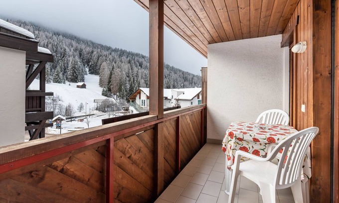 San Cassiano Apartment | Apartment "Dolomieu 26" with Mountain View, Balcony & Whirlpool