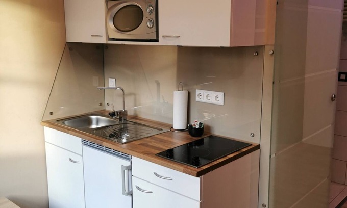 Wertheim Apartment | Apartment-Ensuite with Shower-Zweibettzimmer