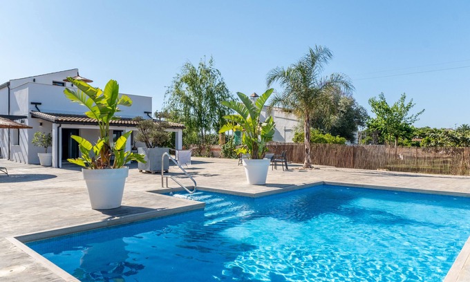 Formentera de Segura Apartment | Apartment 'La Vuelta 4' with Mountain View, Wi-Fi and Air Conditioning