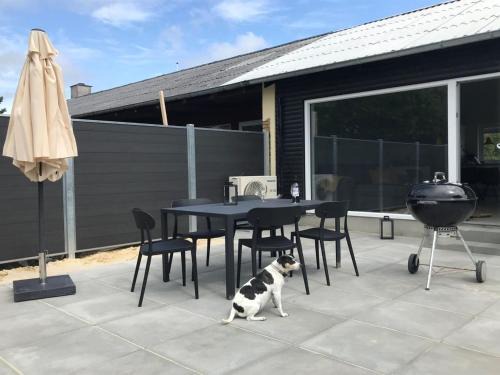 Blavand Strand Apartment | Apartment Esger - 900m from the sea by Interhome