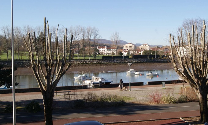 Saint-Jean-de-Luz Apartment | apartment facing the level, beach, port and shops on foot