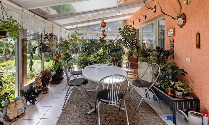 Zothen Apartment | Apartment 'Ferienwohnung Im Burgenland' with Mountain View, Shared Terrace and Wi-Fi