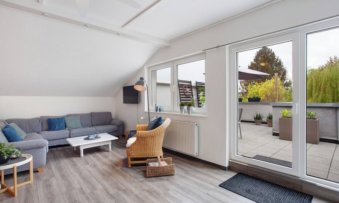 Germete Apartment | Apartment 'Ferienwohnung Pöttner' with Balcony and Wi-Fi