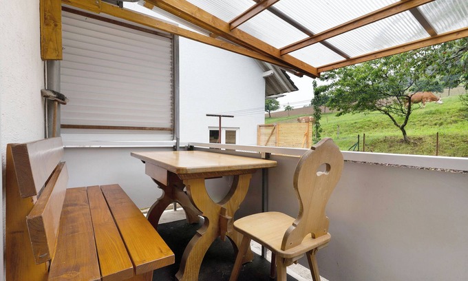 Schuttertal Apartment | Apartment 'Ferienwohnung Am Wald Dörlinbach' with Mountain View, Private Terrace and Wi-Fi