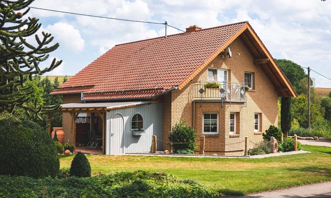 Gransdorf Apartment | Apartment 'Ferienwohnung Haus Biggi' with Private Terrace, Private Garden and Wi-Fi