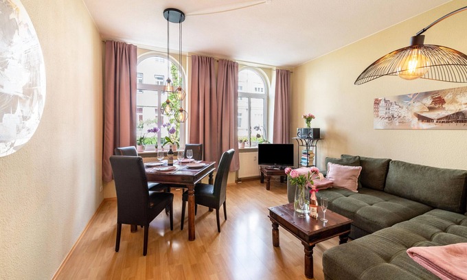 Stadtmitte Apartment | Apartment 'Ferienwohnung 'Rostocker 7' with Balcony and Wi-Fi
