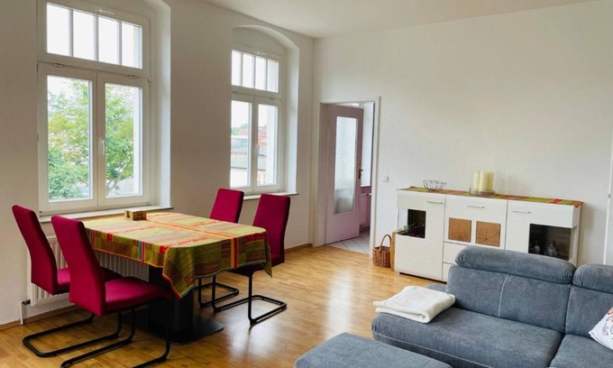 Zwickau Apartment | Apartment 'Ferienwohnung Glück Auf' with Balcony and Wi-Fi