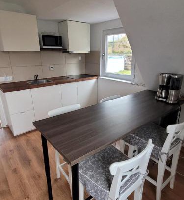 Heuchelhof Apartment | Apartment Ferienwohnung Steigwaldweg