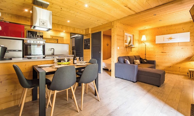 Albiez-le-Vieux Apartment | Apartment for 4 - 6 people in Albiez-Montrond