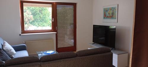 Germersheim Apartment | Apartment for 5 people, 2 rooms, kitchen, bathroom, balcony