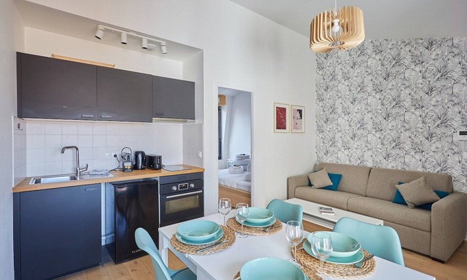 Silly-Gallieni Apartment | Apartment Boulogne facing the "Passage"