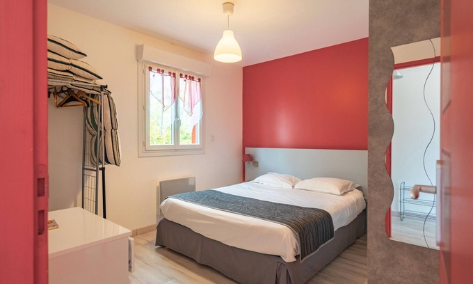 Saint-Simon-de-Bordes Apartment | Apartment 'Le Clos Du Champ De L'Amour - Talmont' with Private Pool and Air Conditioning