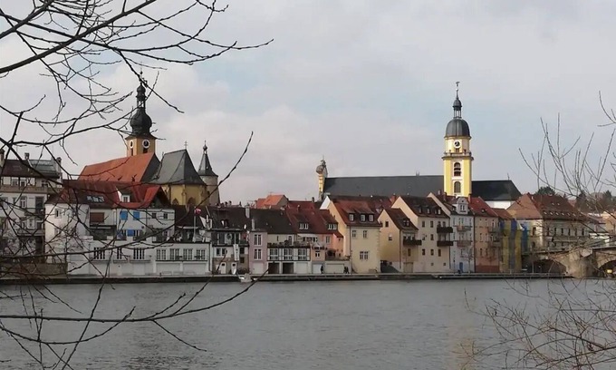Kitzingen Apartment | Apartment 'Gartenland Gela' with Private Terrace, Shared Garden and Wi-Fi