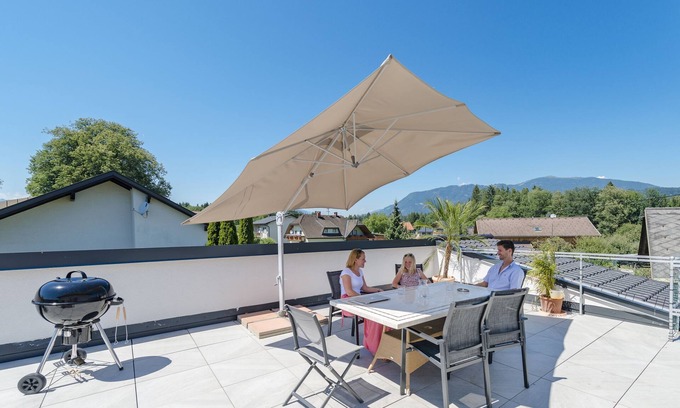 Villach Apartment | Apartment Gerlitzenblick at the Silbersee