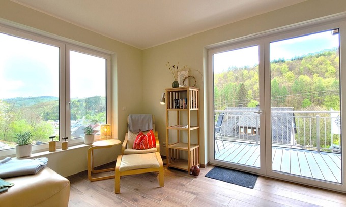 Niederdreisbach Apartment | Apartment 'Gittas Paradiesperle' with Balcony and Wi-Fi