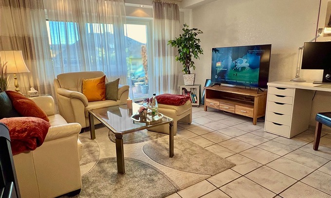 Aarbergen Apartment | Apartment GoodTimes, ground floor, 2 x 50" TV, Netflix, south-facing terrace w. Access to the parking lot