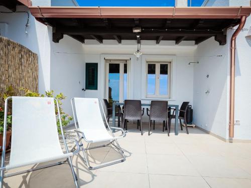 Marina di Andrano Apartment | Apartment Grillo by Interhome