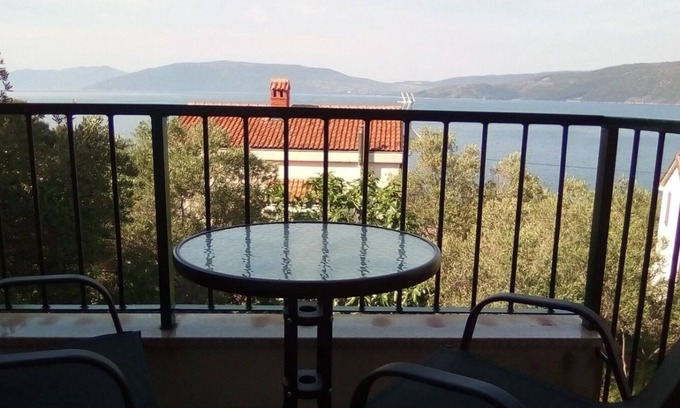 Valun Apartment | Apartment Griv (104071-A3) - Valun (Cres)